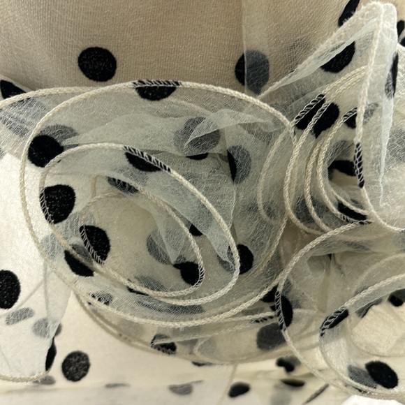 Hat - Picture 2 of 4